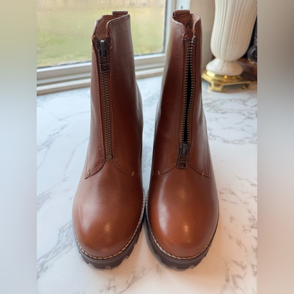 Madewell The Alyce Zip-Front Lugsole Boot - Picture 2 of 7